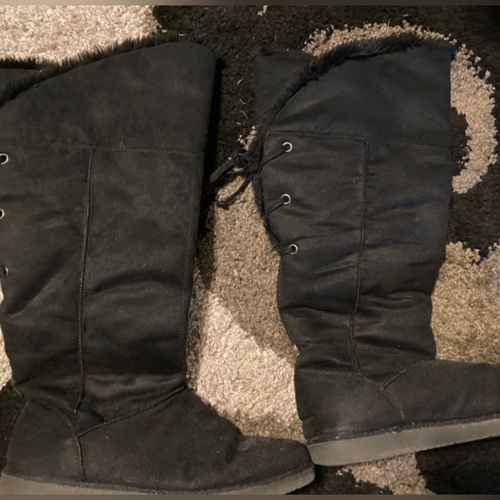 Knee High Fur Boots Size 10 Black